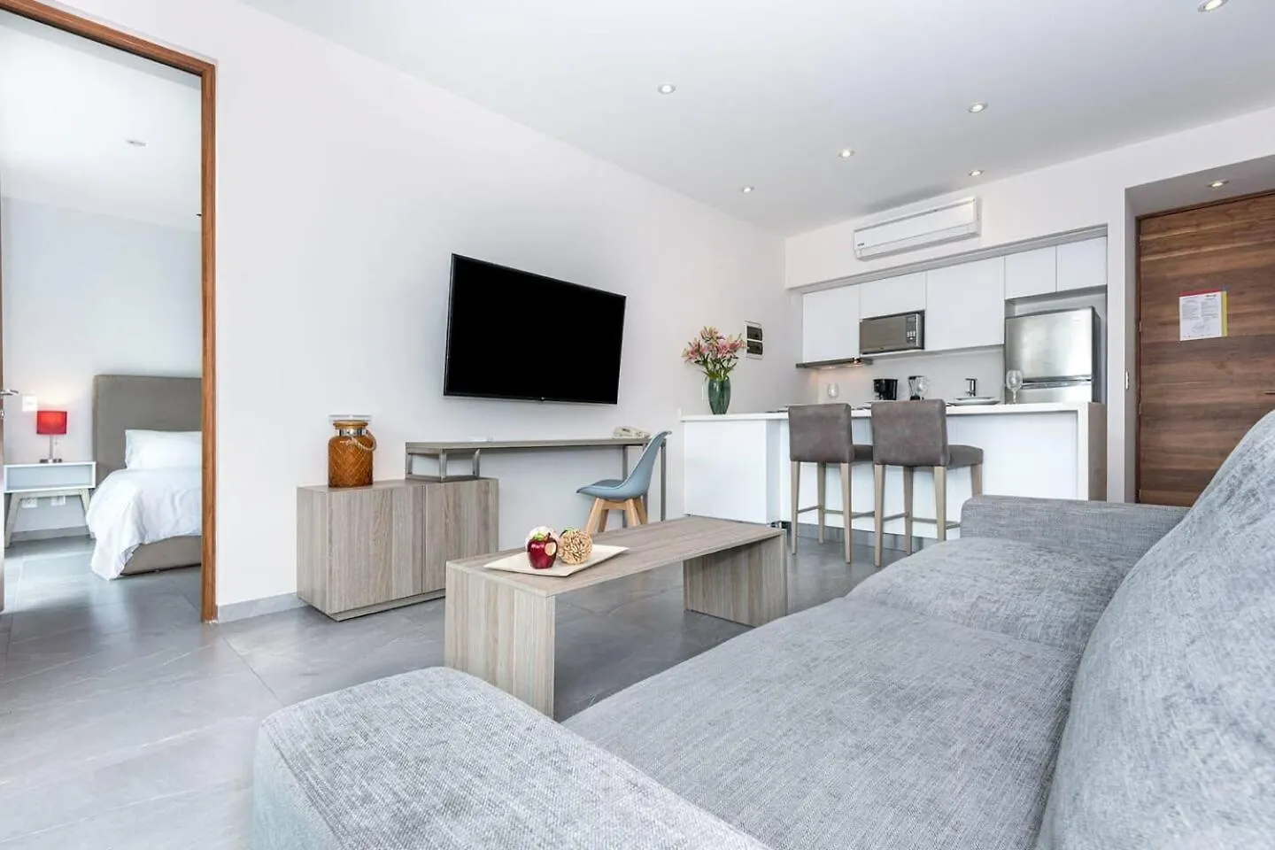 Apartment Luxury Condo, 150Mb, 2 Bedroom, Cine, Gym, Pool Playa del Carmen