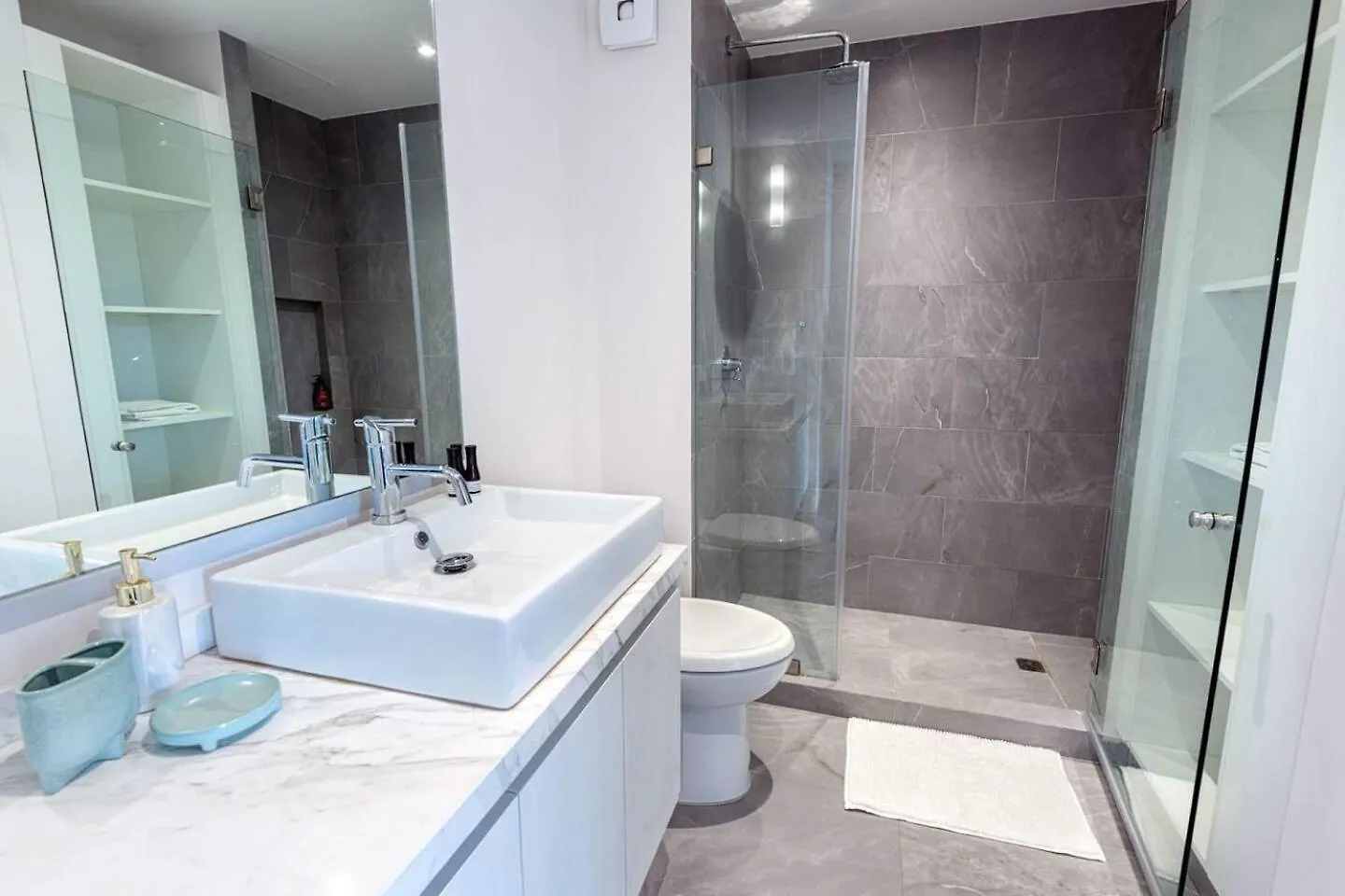 Apartment Luxury Condo, 150Mb, 2 Bedroom, Cine, Gym, Pool Playa del Carmen Mexico