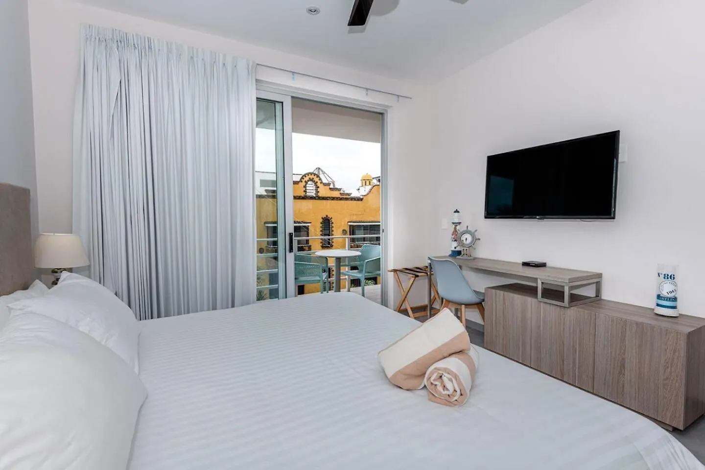 Apartment Luxury Condo, 150Mb, 2 Bedroom, Cine, Gym, Pool Playa del Carmen